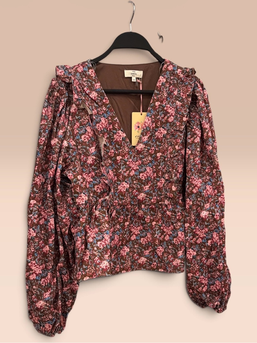 Modern Ruffle V-Neck Floral Blouse in Brown & Pink